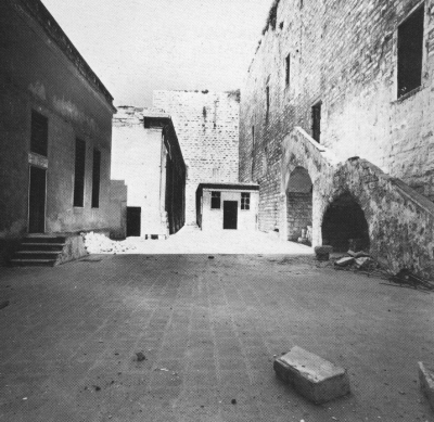 Cortile sud prima dei lavori