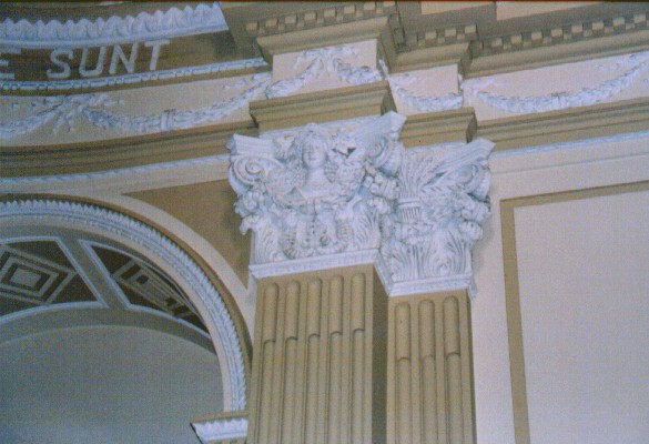 CAPITELLO rappresentante LA TERRA